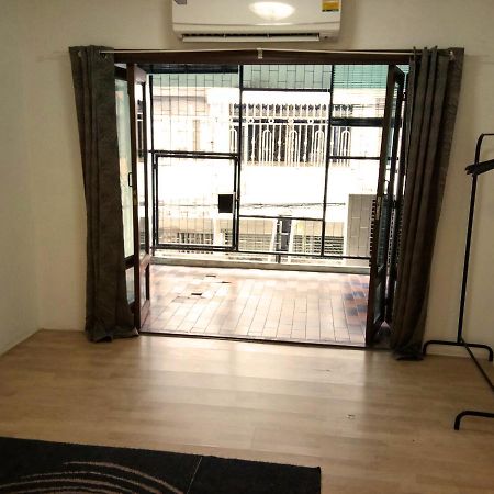 Once In Bangkok With Me Guesthouse Eksteriør bilde