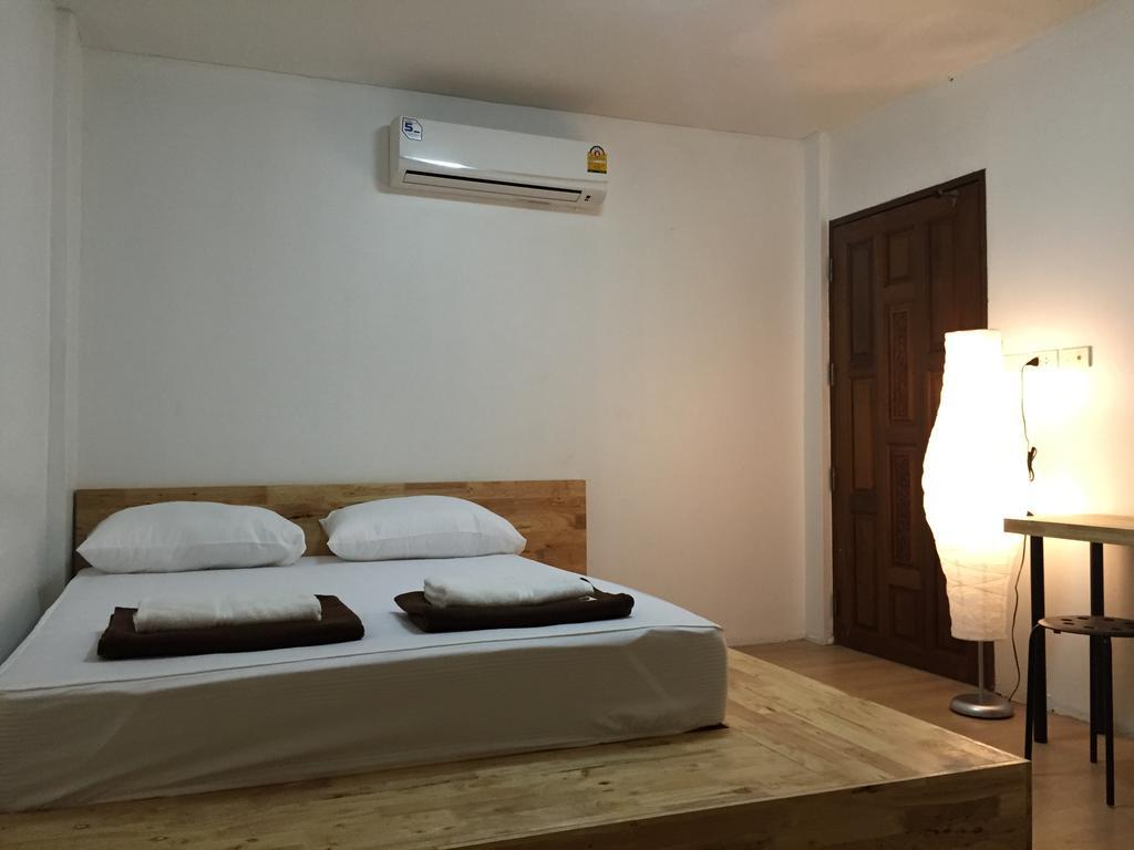 Once In Bangkok With Me Guesthouse Eksteriør bilde