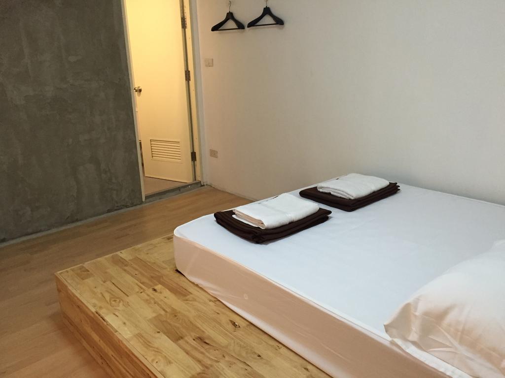 Once In Bangkok With Me Guesthouse Eksteriør bilde