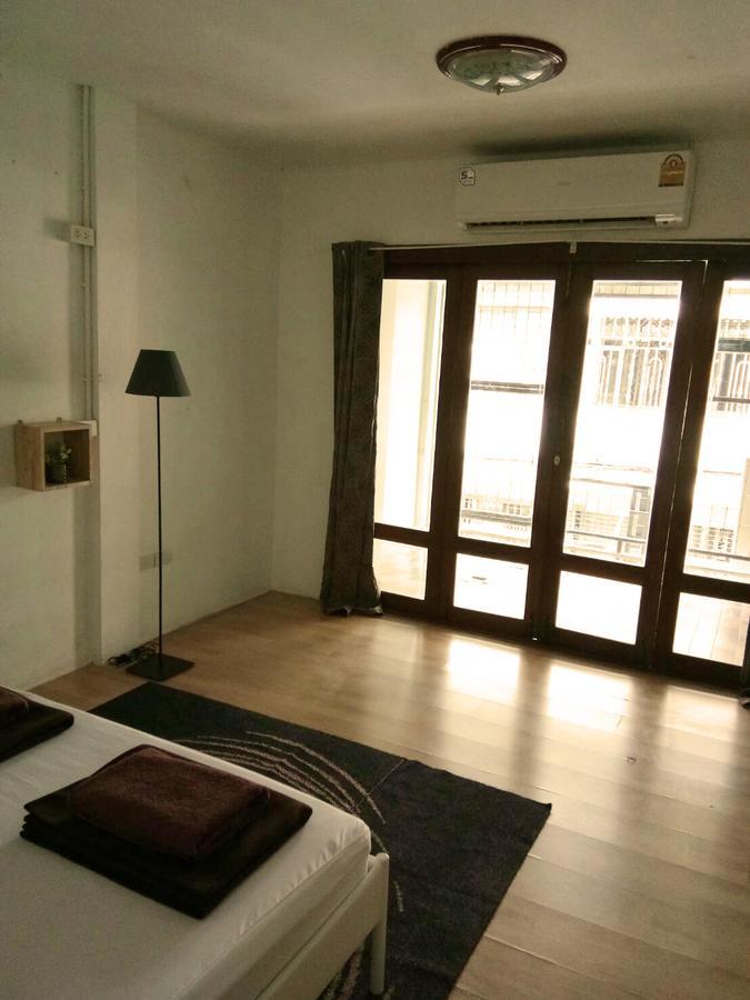 Once In Bangkok With Me Guesthouse Eksteriør bilde