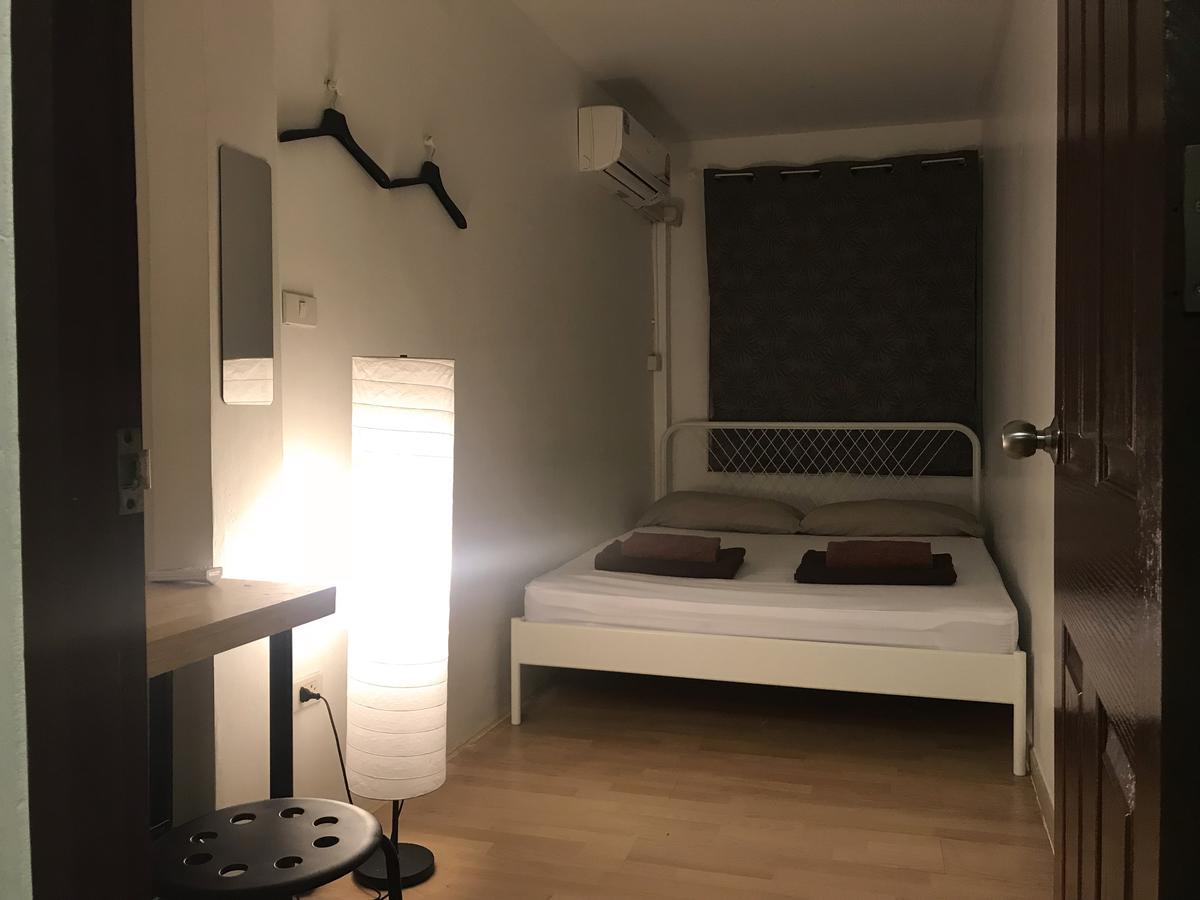 Once In Bangkok With Me Guesthouse Eksteriør bilde